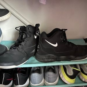 Nike air maxs